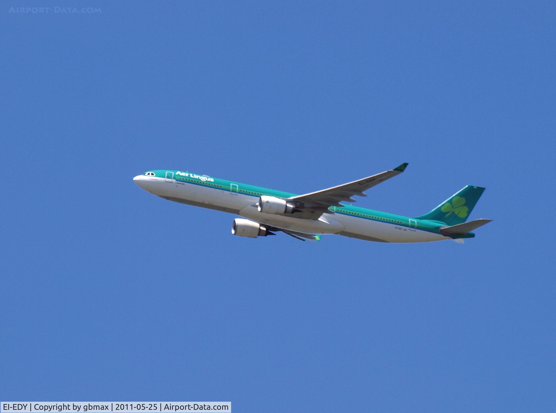 EI-EDY, 2009 Airbus A330-302 C/N 1025, Flying over Mineola, NY, going to a landing at JFK