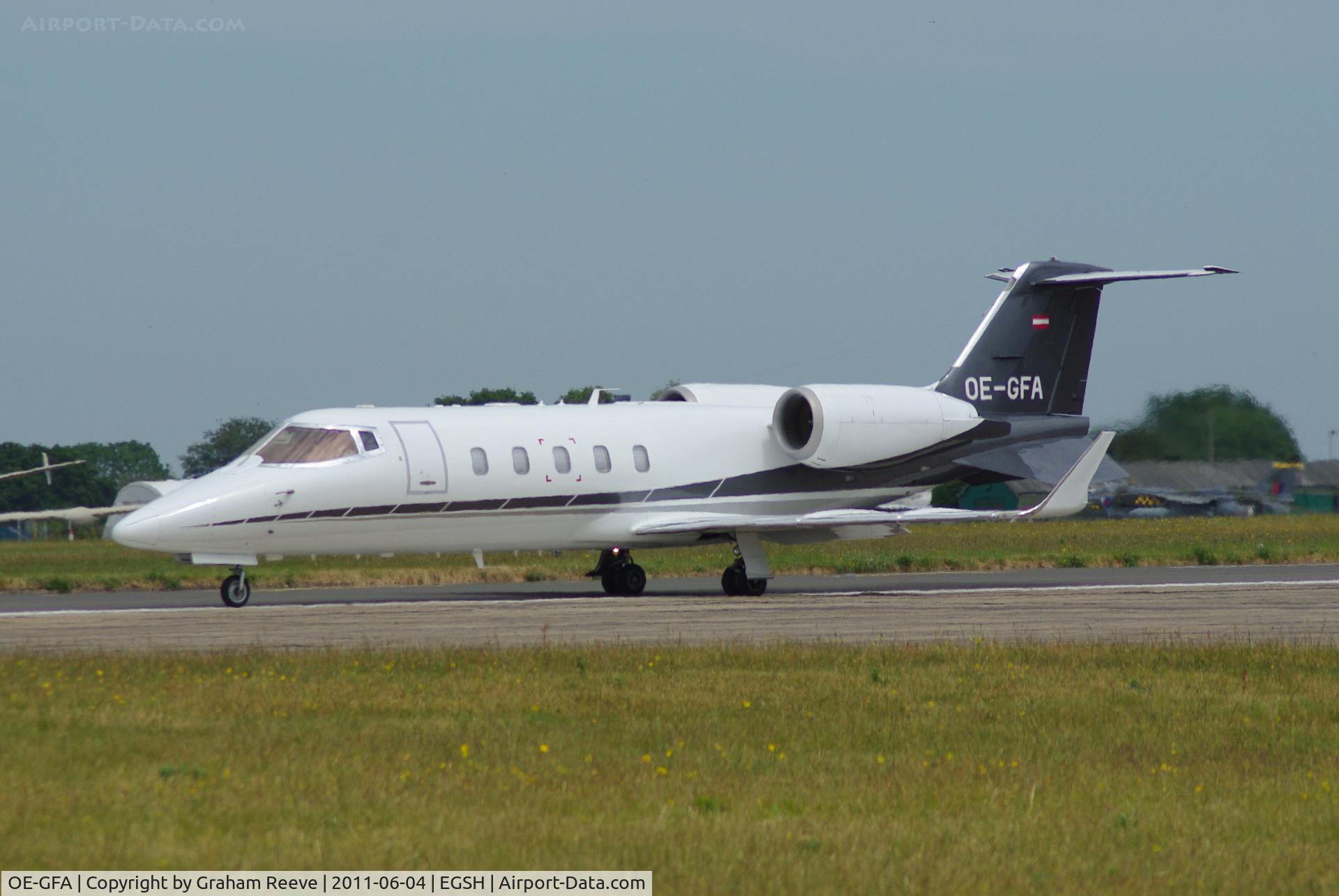 OE-GFA, 2001 Learjet 60 C/N 60-214, About to depart.