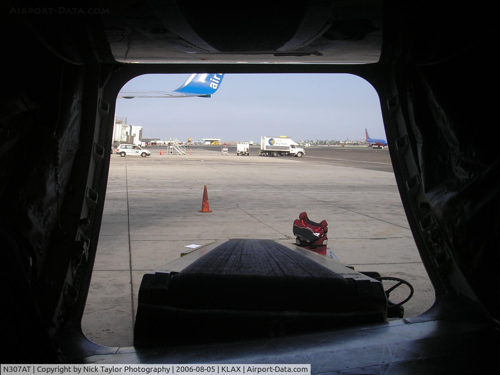 N307AT, 2006 Boeing 737-7BD C/N 34862, The view from inside the aft cargo hold.