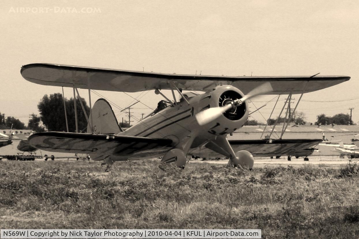 N569W, 1996 Classic Aircraft Corp WACO YMF C/N F5C-069, Taxiing back to base