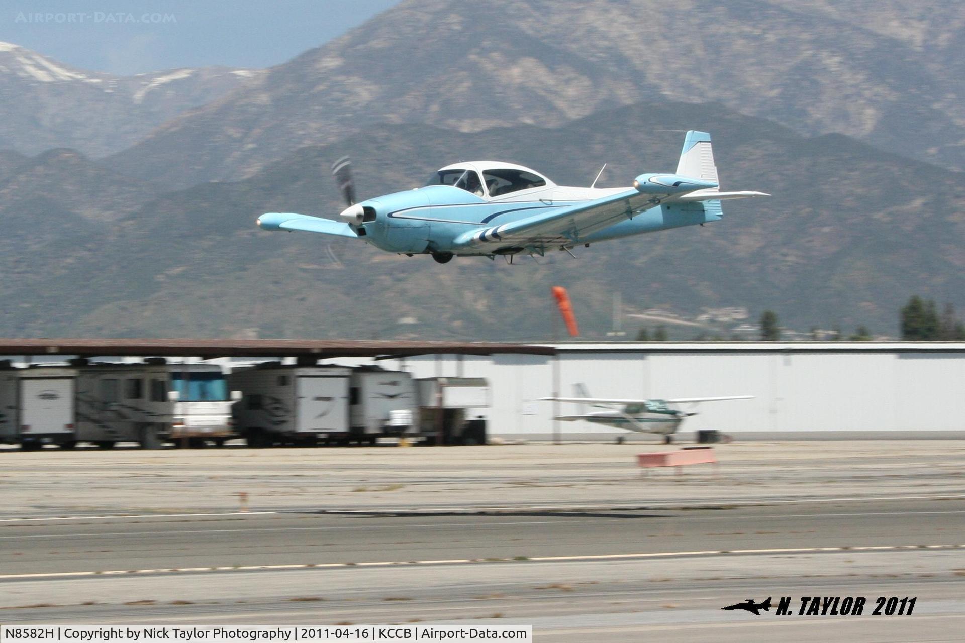 N8582H, 1947 North American Navion (NA-145) C/N NAV-4-557, Low pass at Cable