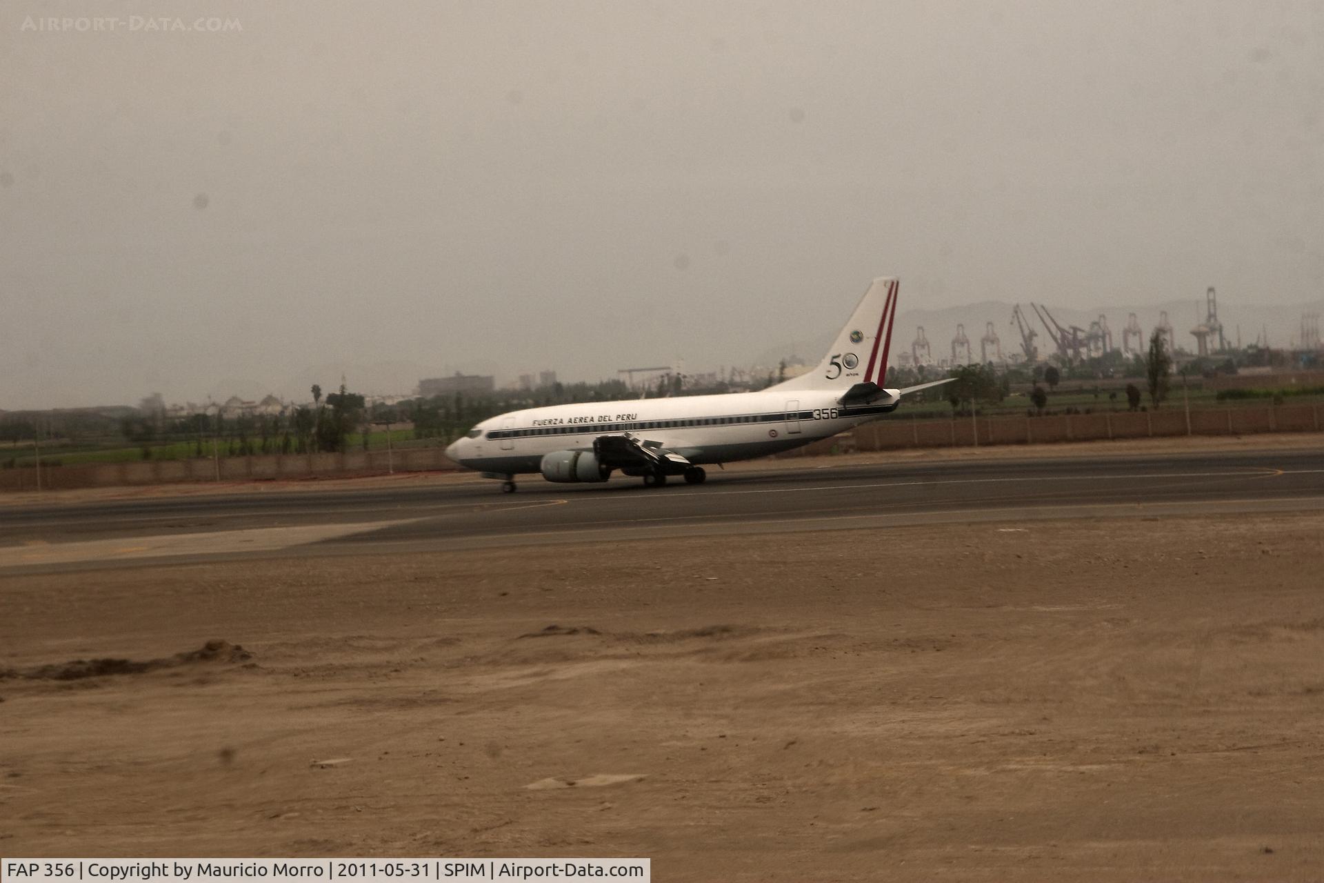 FAP 356, 1995 Boeing 737-528 C/N 27426/2739, Peru's Presidential airplane landing at Jorge Chavez