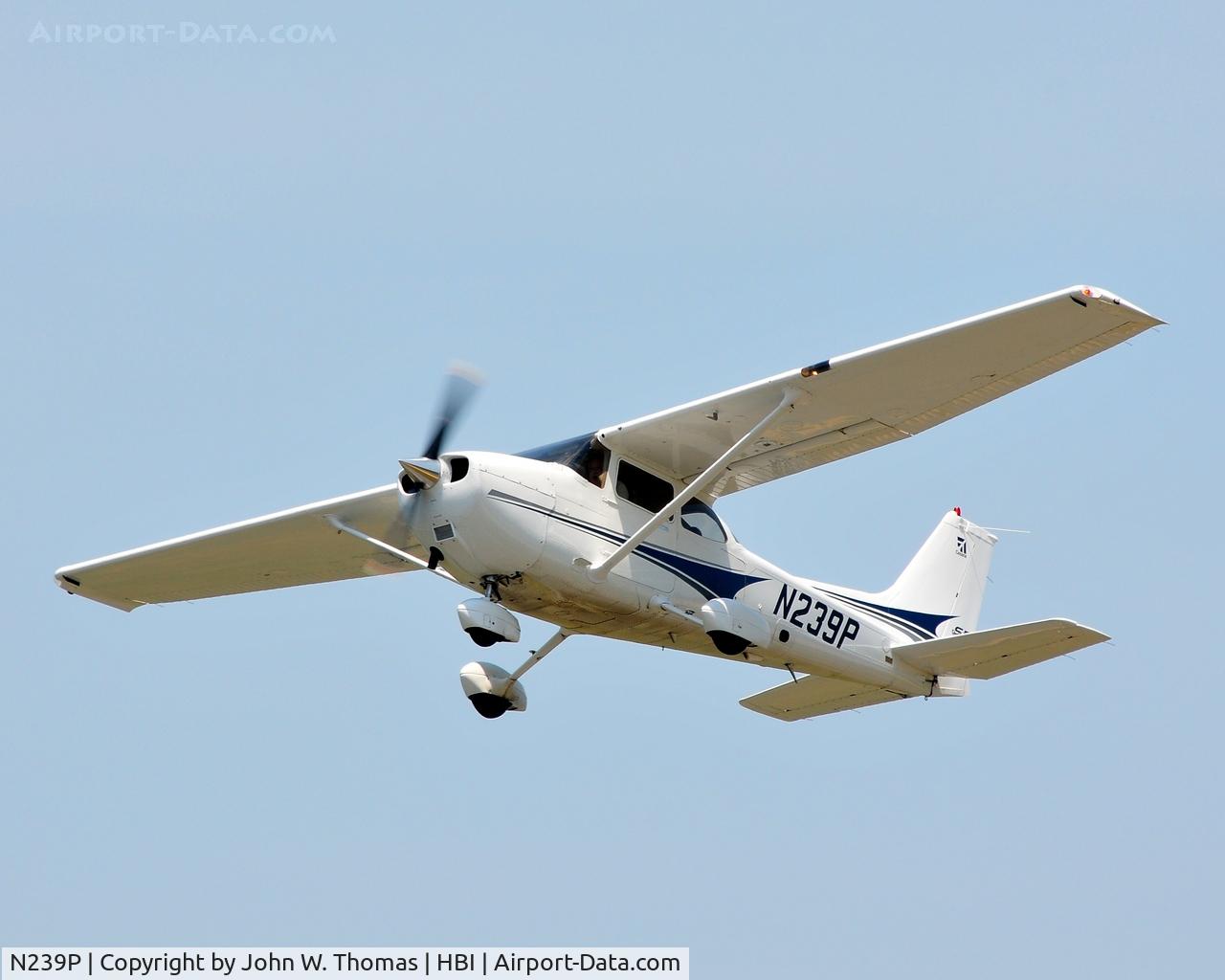 N239P, 2004 Cessna 172S C/N 172S9613, NC Air Museum Fly-In (6-4-11)