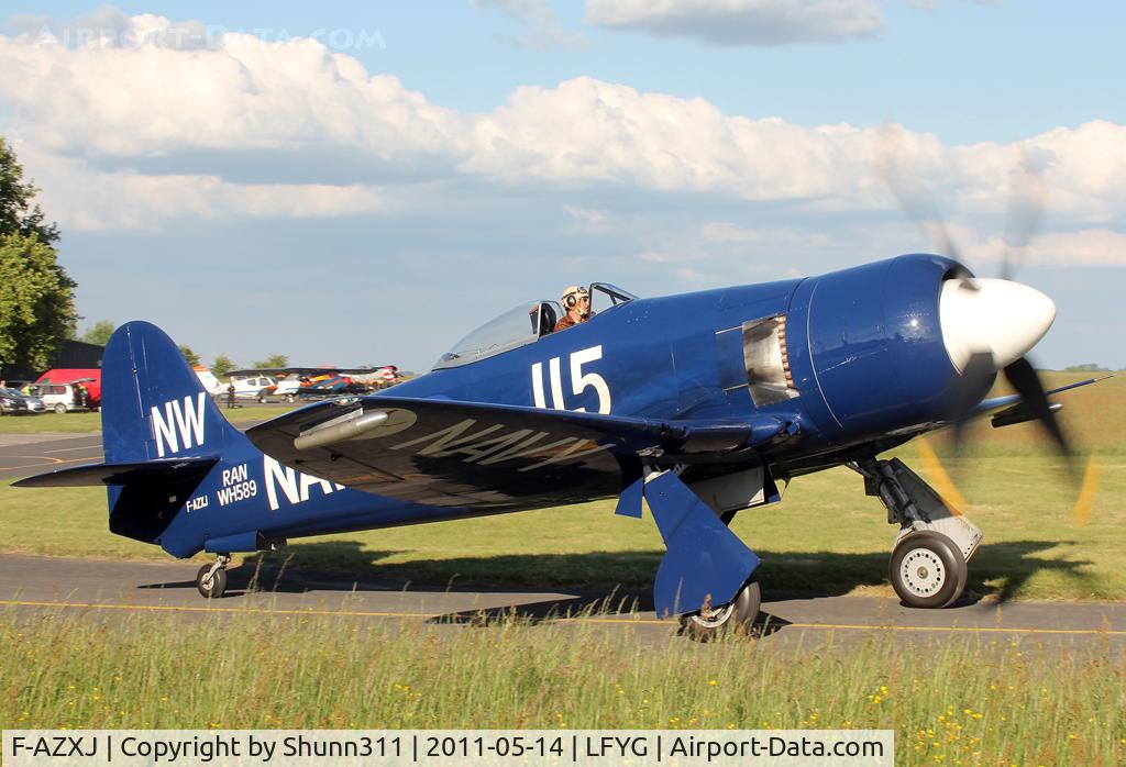 F-AZXJ, 1949 Hawker Sea Fury FB.11 C/N 37733, Taxiing to his parking after refuelling...