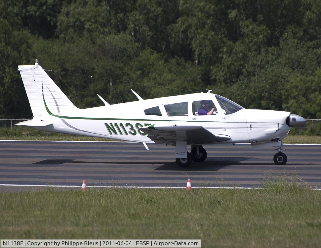 N1138F, 1969 Piper PA-28R-200 Cherokee Arrow C/N 28R-35260, Speeding up on rwy 05 for take off.