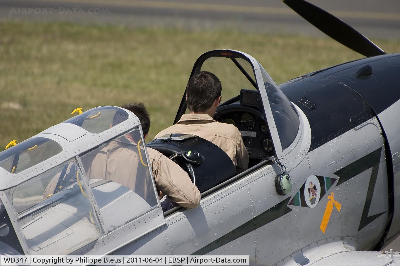 WD347, 1951 De Havilland DHC-1 Chipmunk T.10 C/N C1/0284, Close up on cockpit just after pilots sat down in their seats.