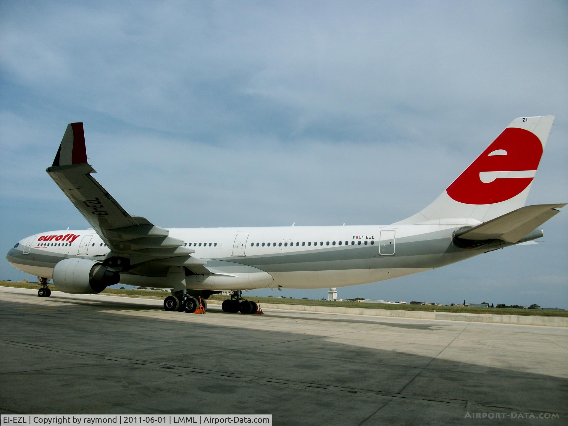 EI-EZL, 2006 Airbus A330-223 C/N 802, A330 EI-EZL Eurofly