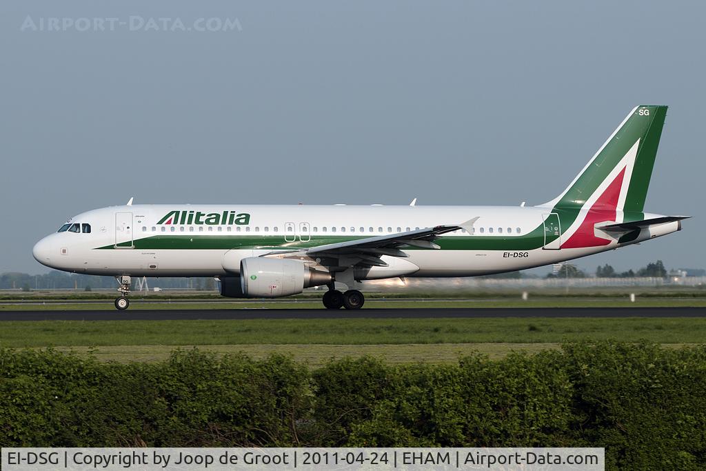 EI-DSG, 2007 Airbus A320-216 C/N 3115, departing Rwy 18L