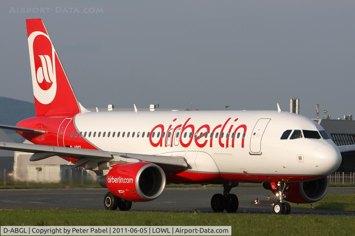 D-ABGL, 2008 Airbus A319-112 C/N 3586, Berlin