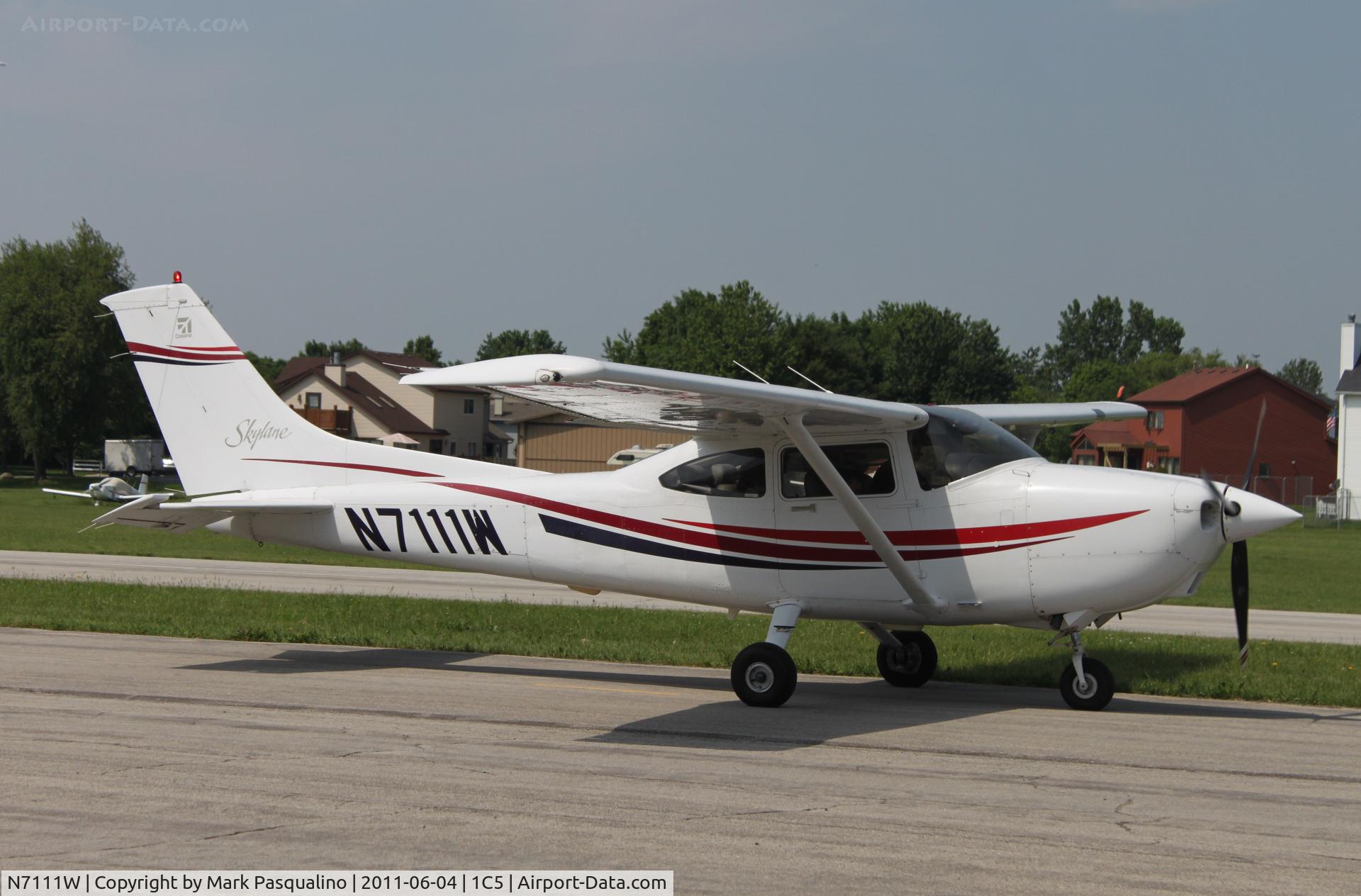 N7111W, 1999 Cessna 182S Skylane C/N 18280550, Cessna 182S