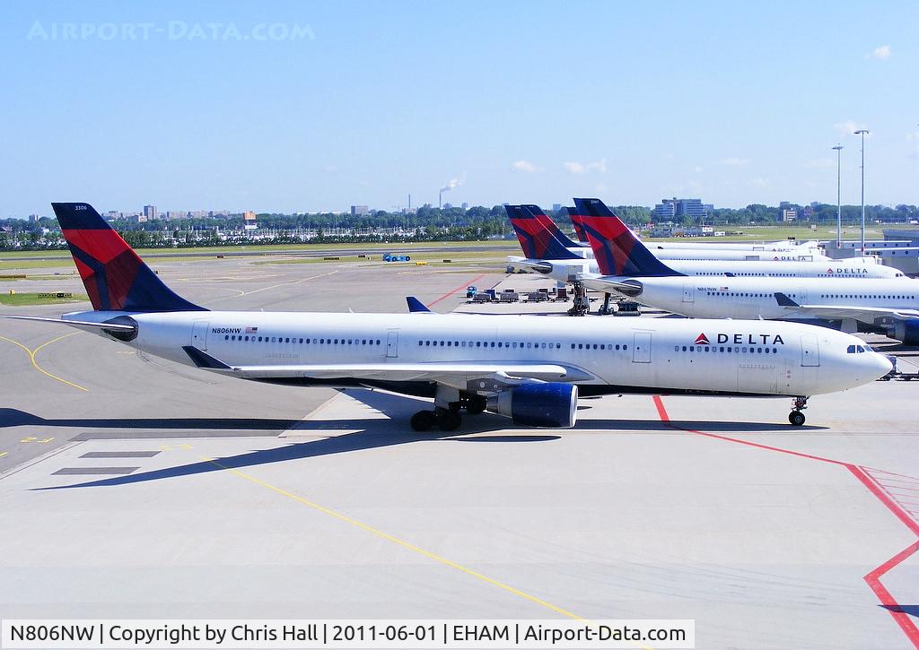 N806NW, 2004 Airbus A330-323 C/N 578, Delta Airlines