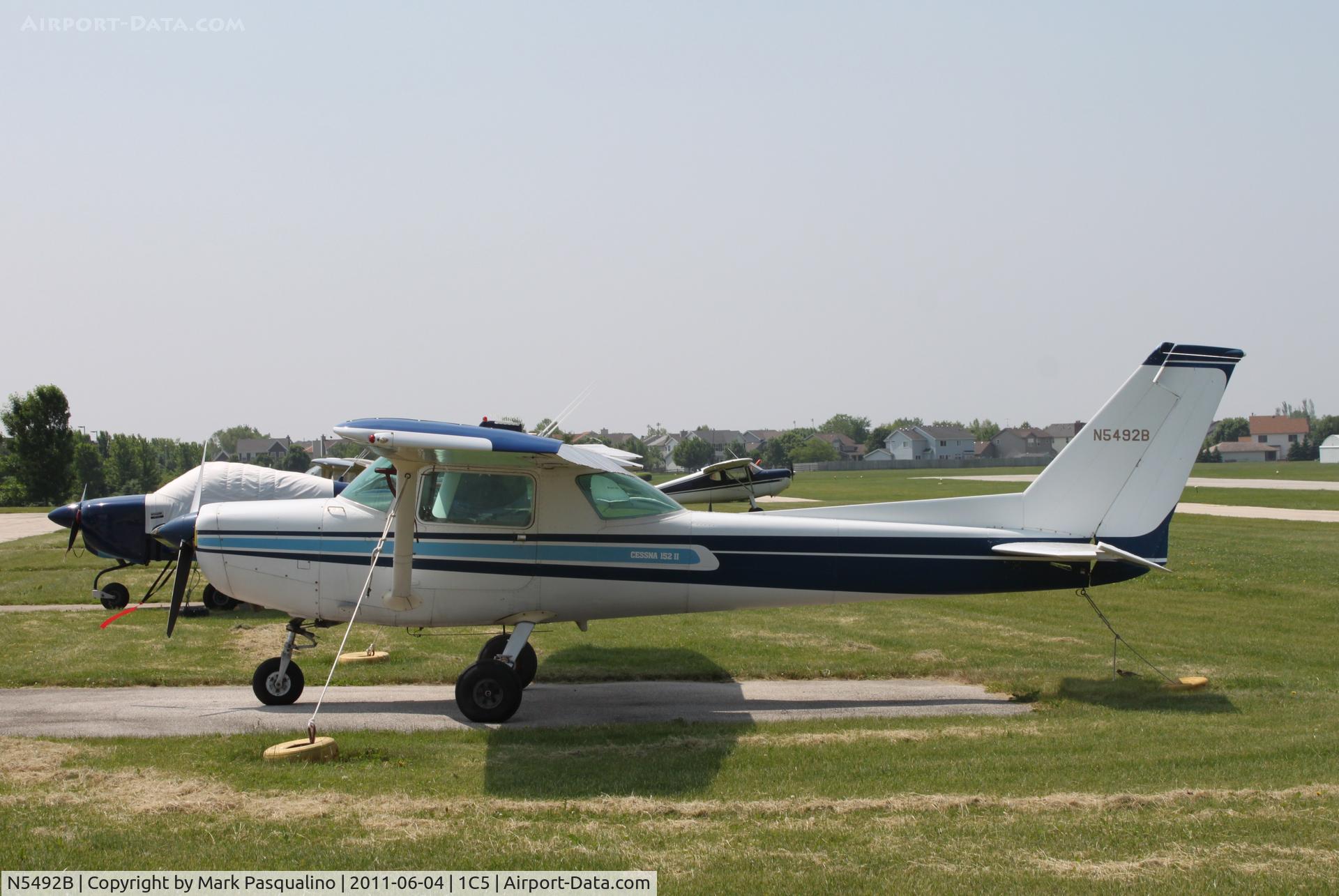 N5492B, 1979 Cessna 152 C/N 15283885, Cessna 152