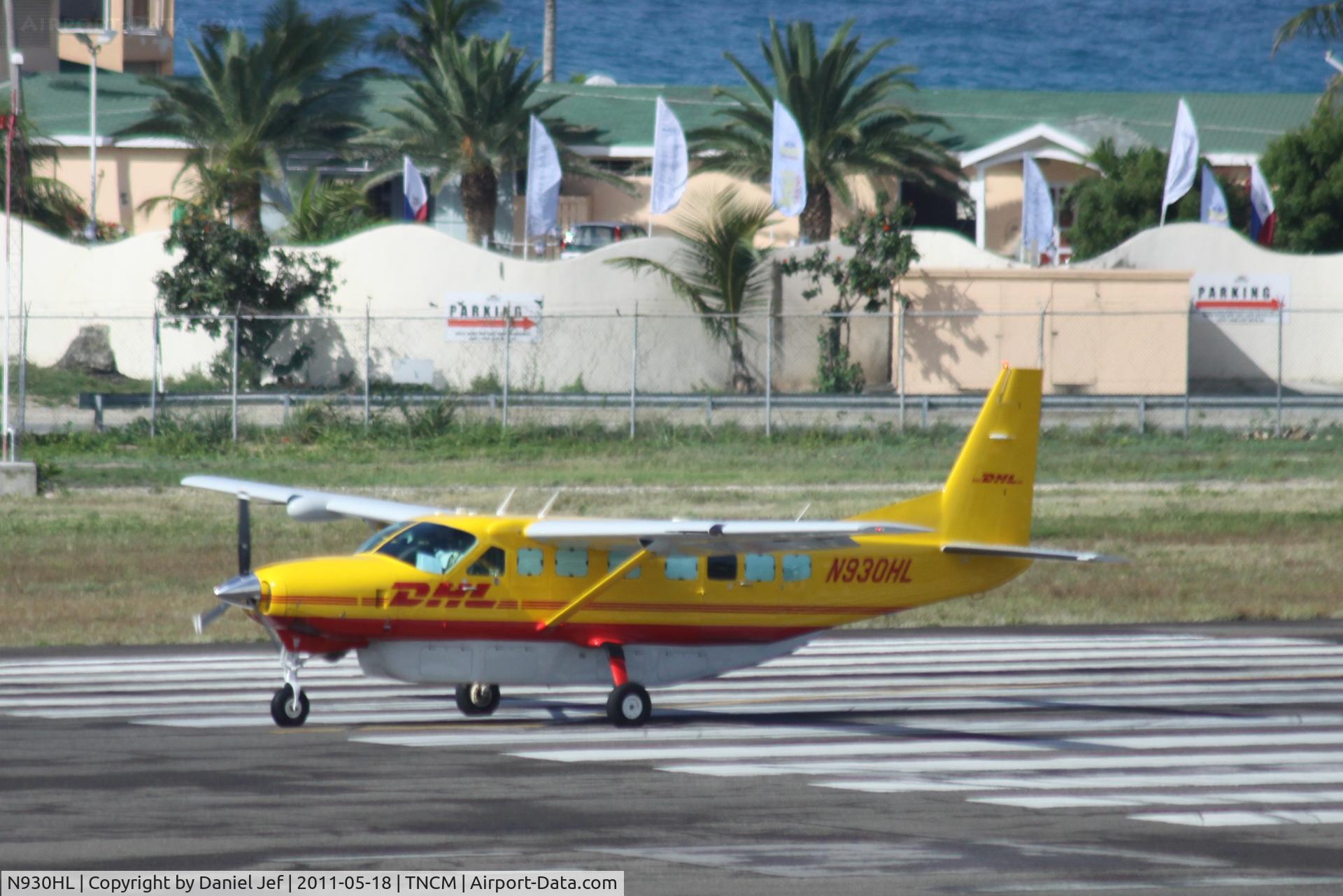 N930HL, Cessna 208B C/N 208B2238, The new DHL N930HL on the lines to depart TNCM