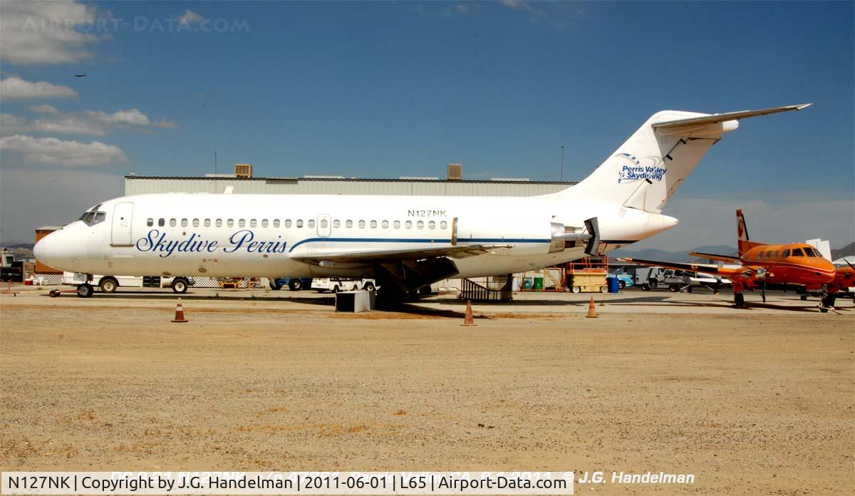 N127NK, 1969 Douglas DC-9-21 C/N 47361, ex-SAS, now skydiver