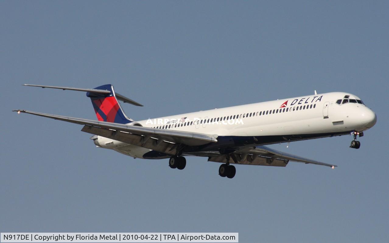 N917DE, 1993 McDonnell Douglas MD-88 C/N 49958, Delta MD-88