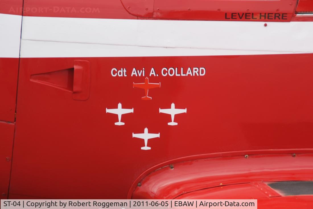 ST-04, SIAI-Marchetti SF-260MB C/N 10-04, Fly in.In RED DEVILS colors.Team reactivated with SF-260.
