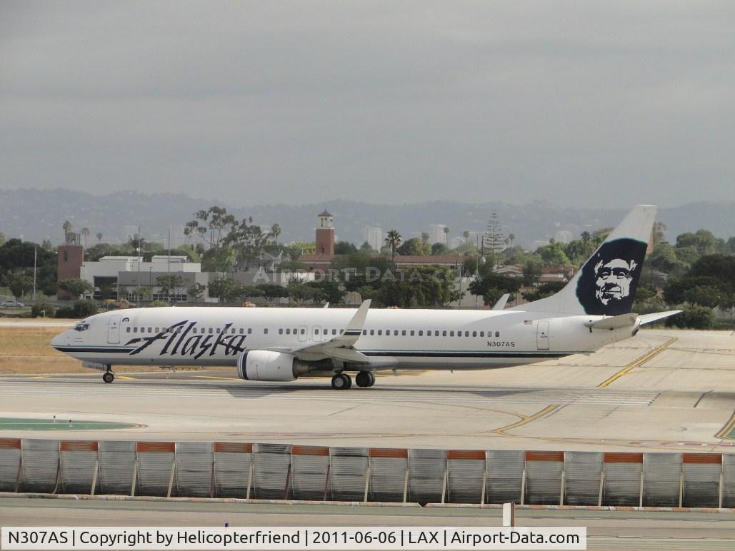 N307AS, 2001 Boeing 737-990 C/N 30015, Getting ready to start the take off roll on runway 24L