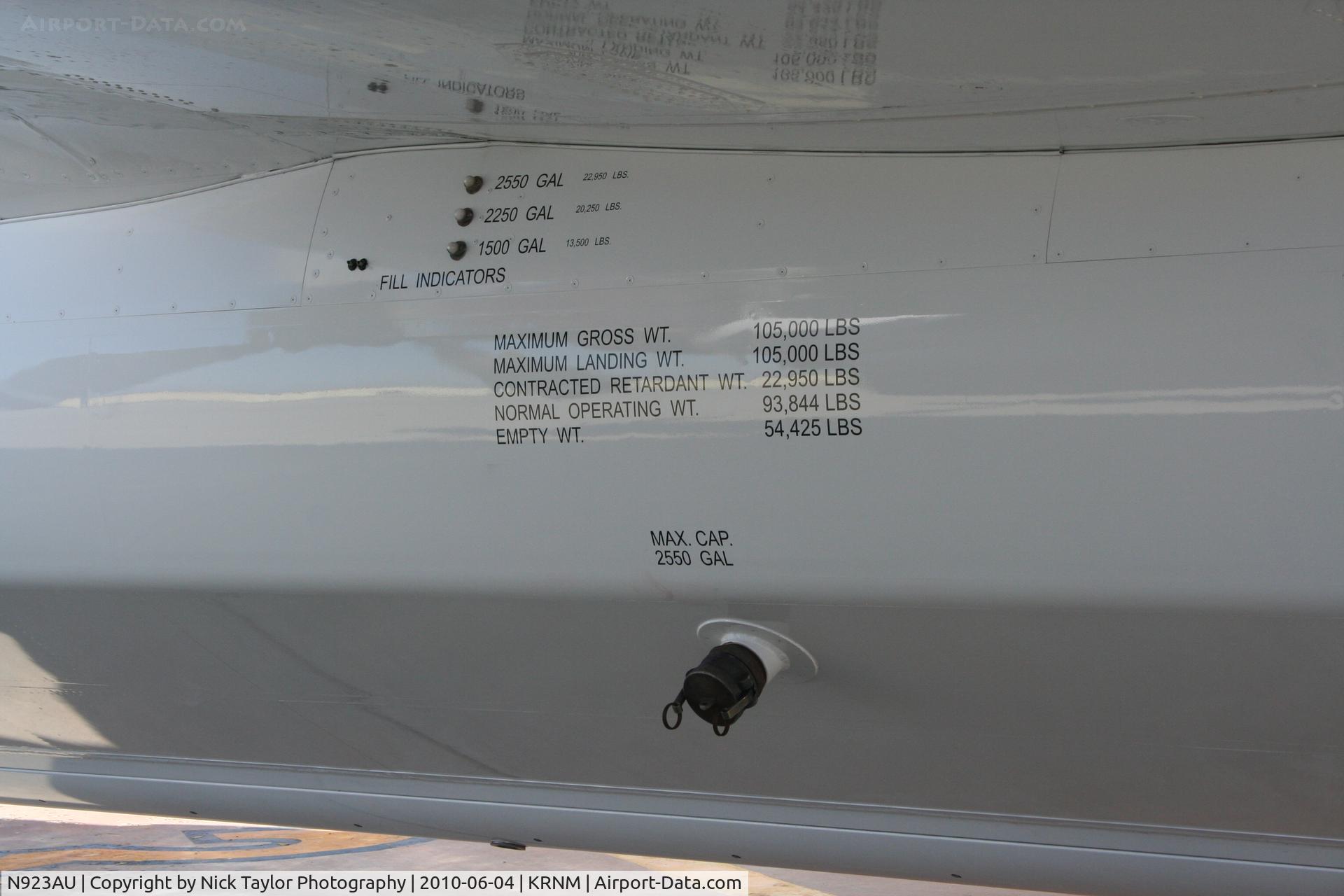 N923AU, 1964 Lockheed P-3A Orion C/N 185-5085, Fill port for Tanker 23