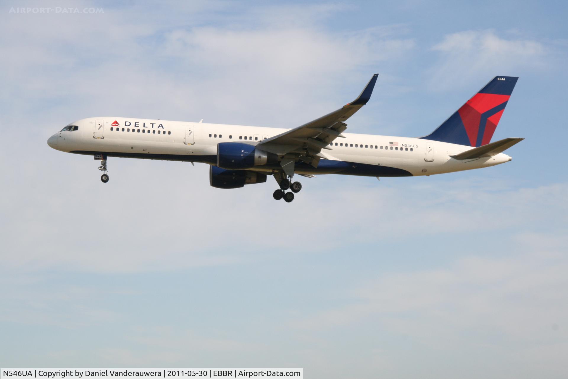 N546UA, 1991 Boeing 757-222 C/N 25367, Arrival of flight DL140 to RWY 25L