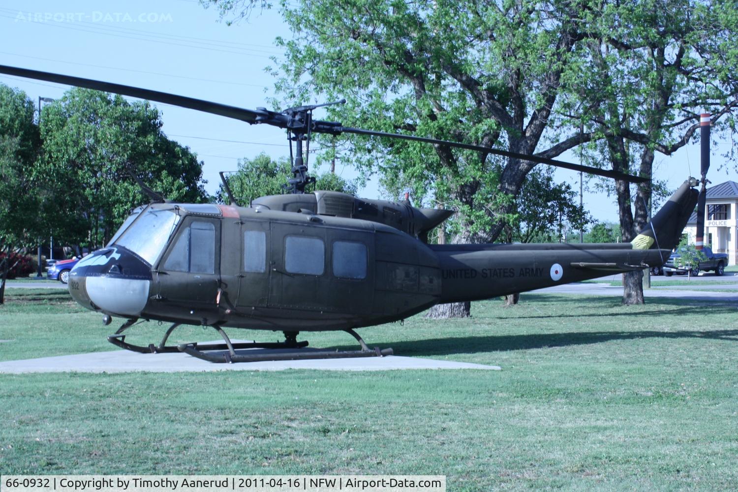66-0932, 1966 Bell UH-1H Iroquois C/N 5415, 1966 Bell UH-1H Iroquois, c/n: 5415