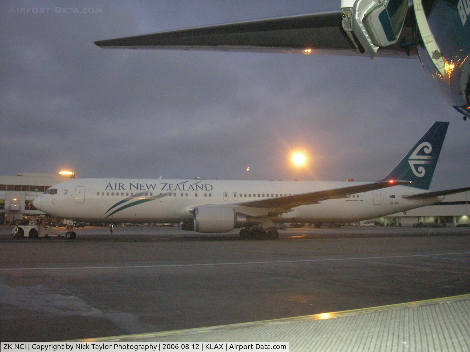 ZK-NCI, 1994 Boeing 767-319 C/N 26913, Taxiing for departure