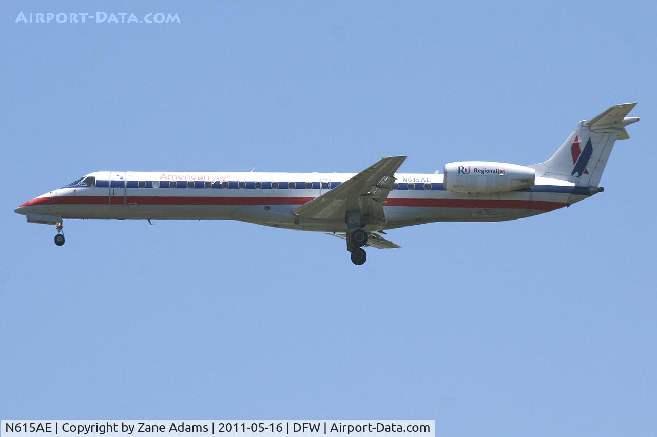 N615AE, 1998 Embraer ERJ-145LR (EMB-145LR) C/N 145087, American Eagle landing at DFW Airport.