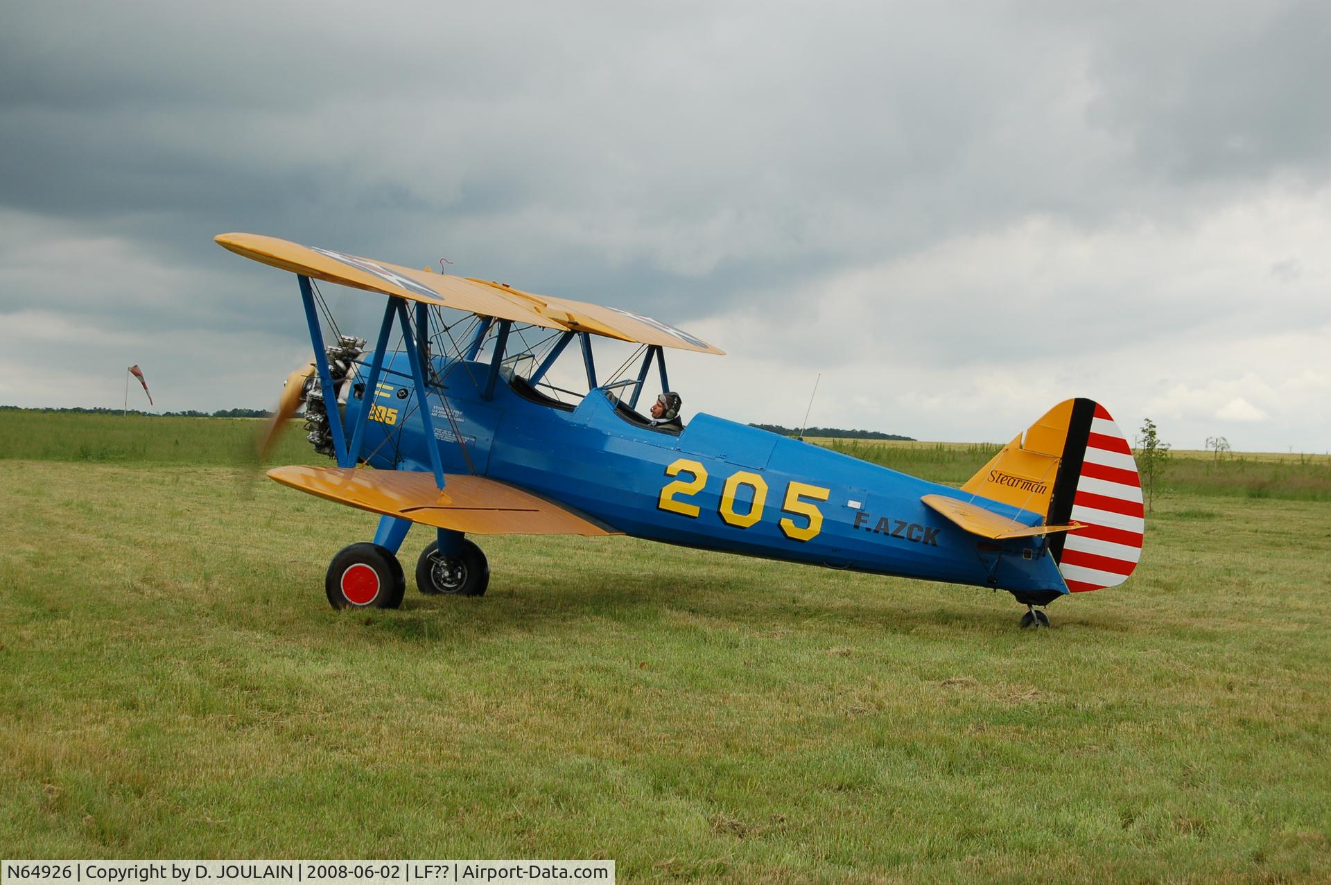 N64926, 1941 Boeing A75N1 (PT-17) C/N 75-1653, On a private strip in June 2008.
Aircraft in France since 1978, registred F-AZCK.