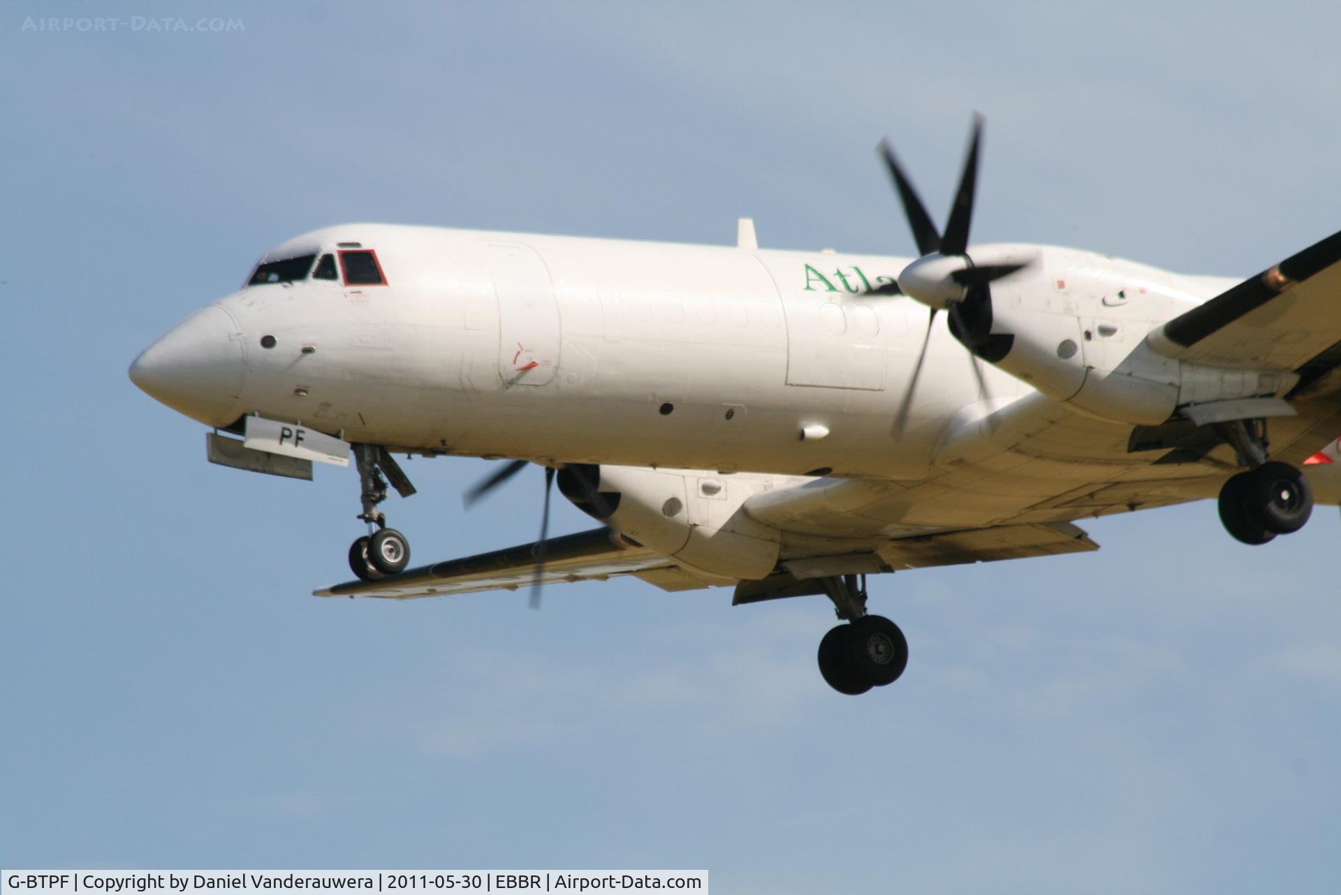 G-BTPF, 1989 British Aerospace ATP(F) C/N 2013, Arrival to RWY 25L