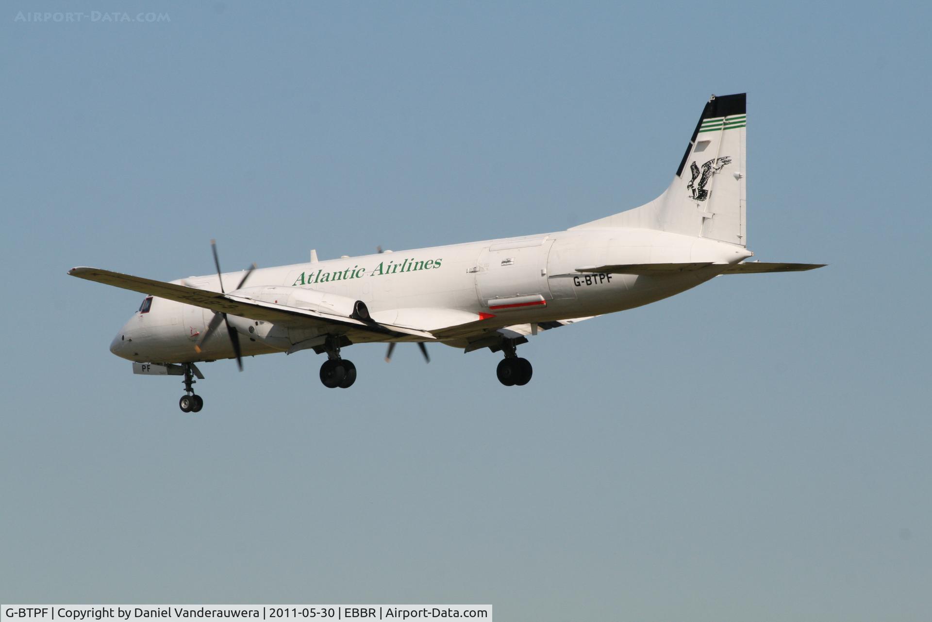 G-BTPF, 1989 British Aerospace ATP(F) C/N 2013, Descending to RWY 25L
