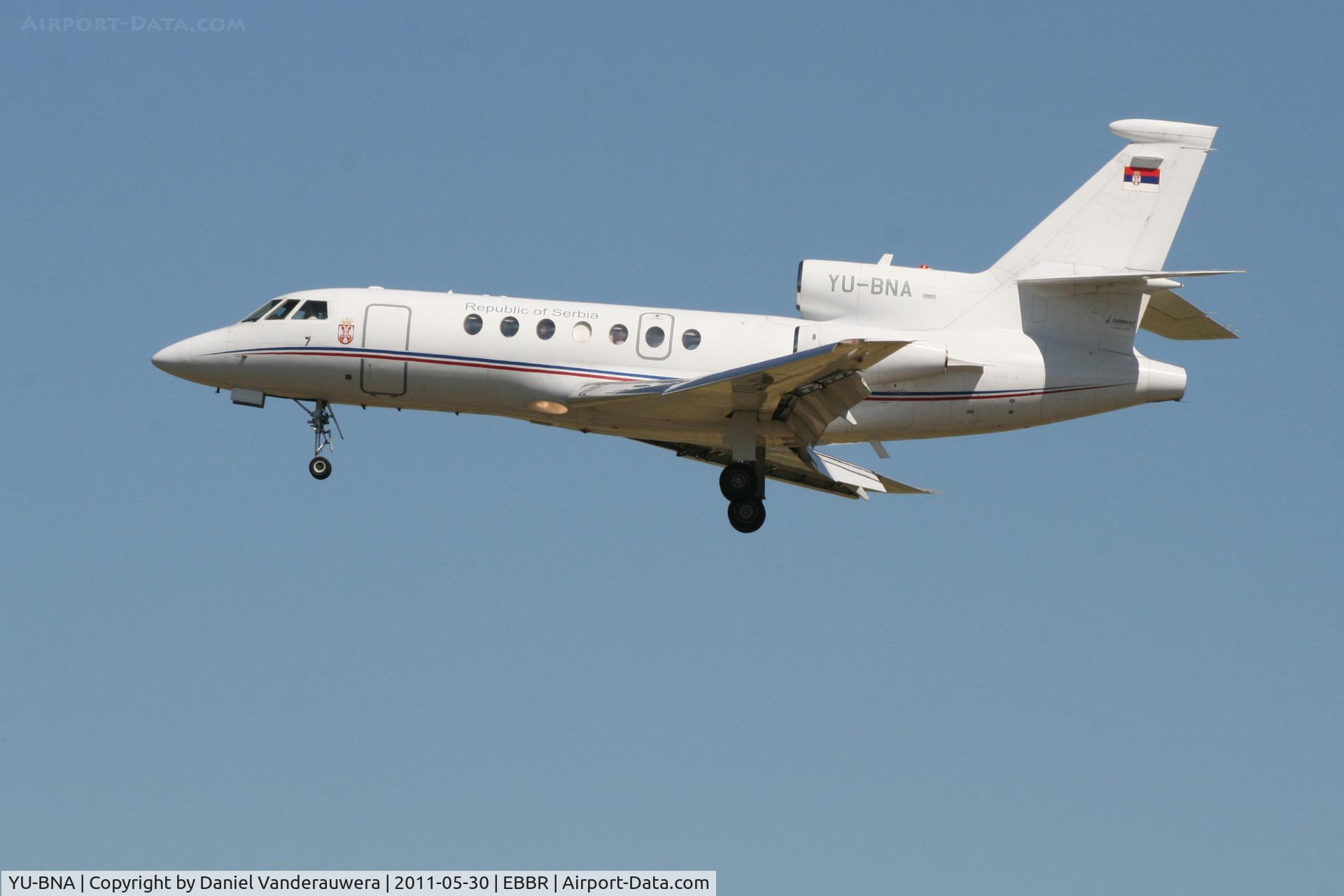 YU-BNA, 1981 Dassault Falcon 50 C/N 43, Descending to RWY 25L