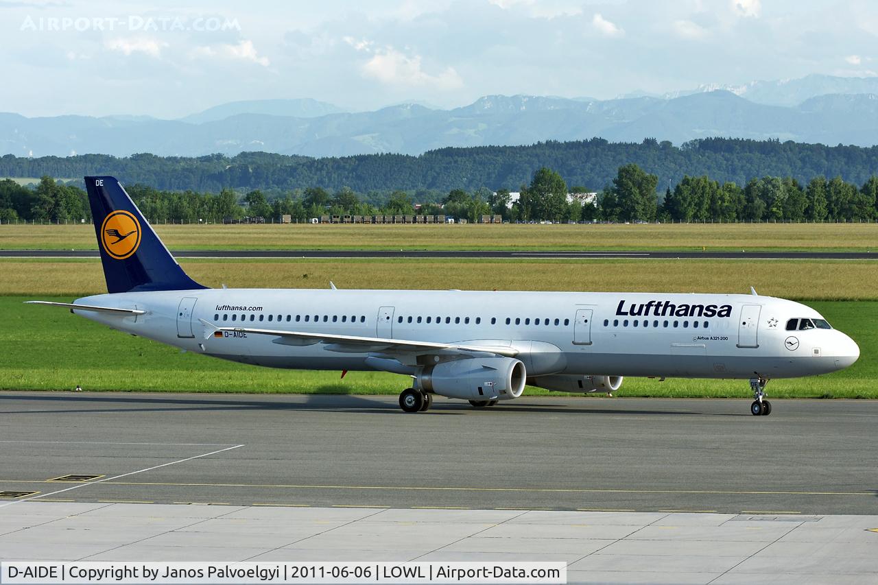 D-AIDE, 2011 Airbus A321-231 C/N 4607, Lufthansa Airbus A321-231 on apron in LOWL/LNZ