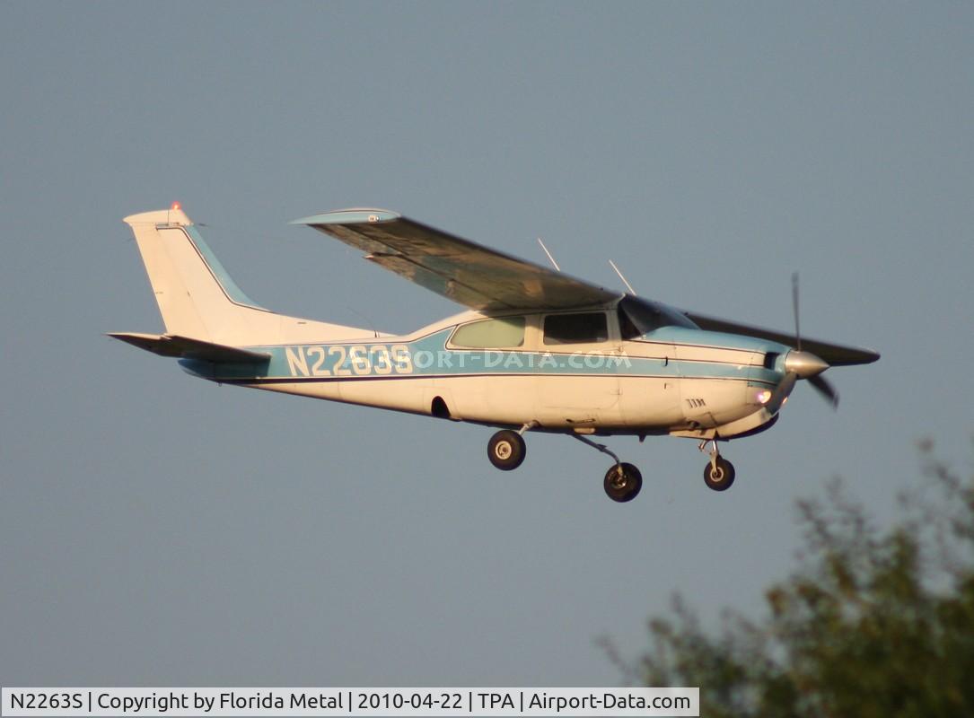 N2263S, 1976 Cessna 210L Centurion C/N 21061207, Cessna 210L