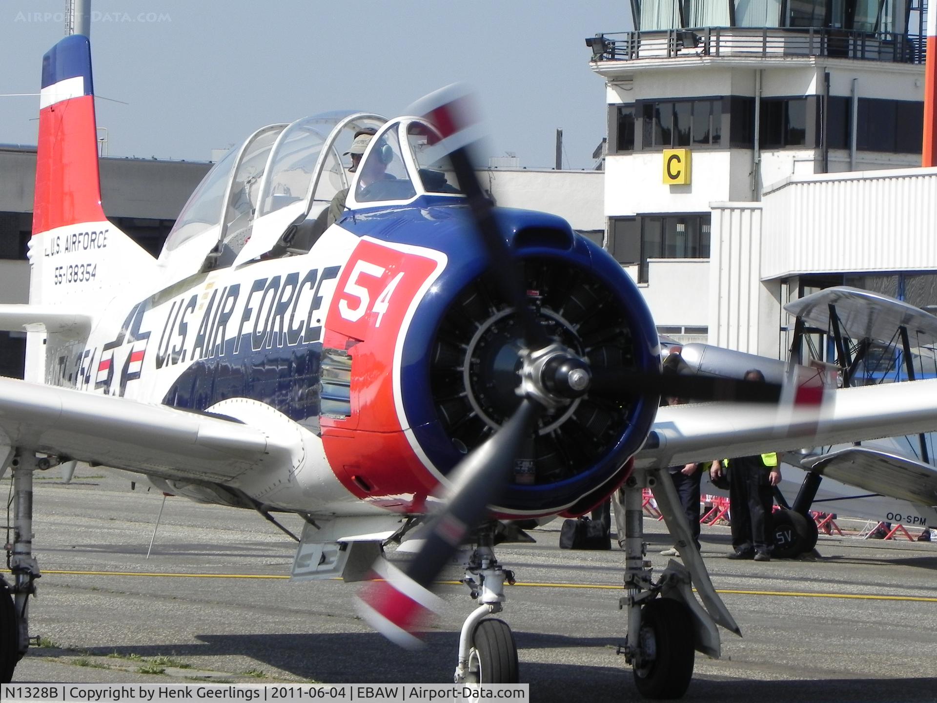 N1328B, 1955 North American T-28B Trojan C/N 200-425, Stampe Fly In 2011