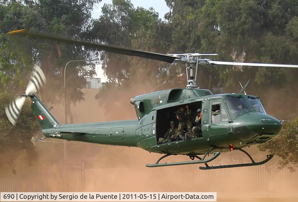 690, 1981 Bell 212 C/N 32128, Bell 212, Peruvian Air Force
