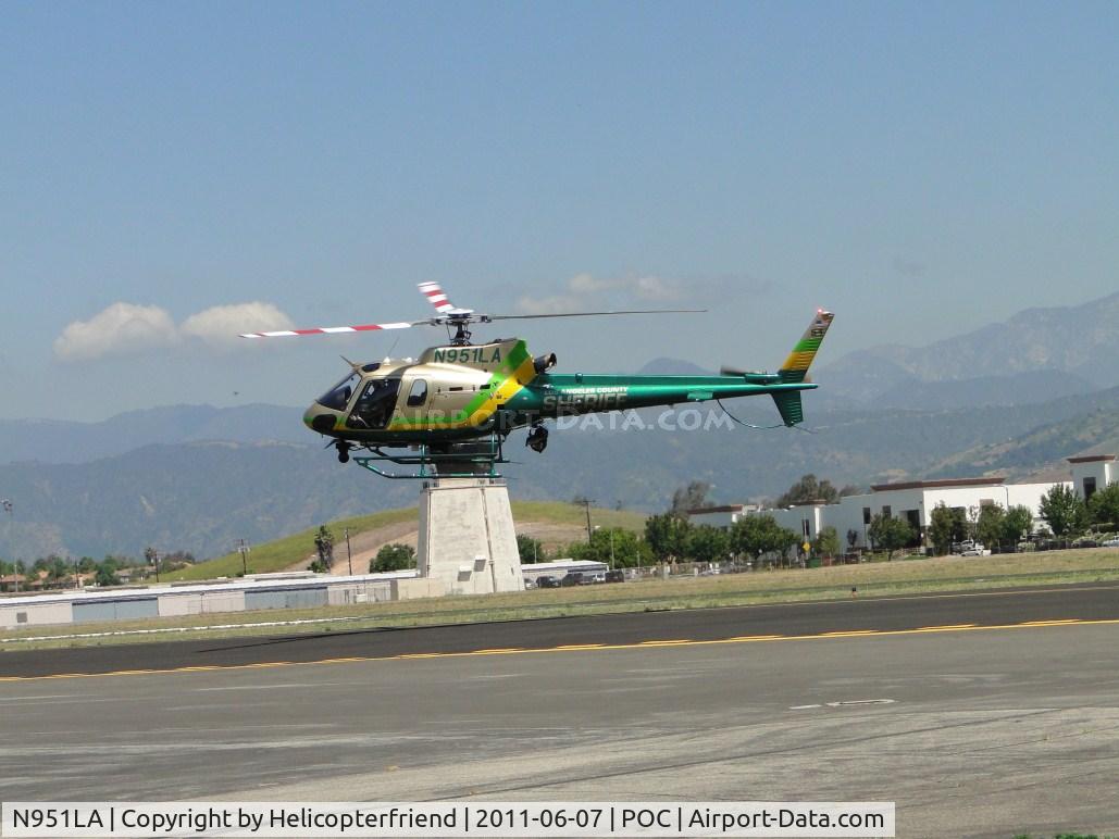 N951LA, 2010 Eurocopter AS-350B-2 Ecureuil C/N 4933, Turning left into LA County helipad area