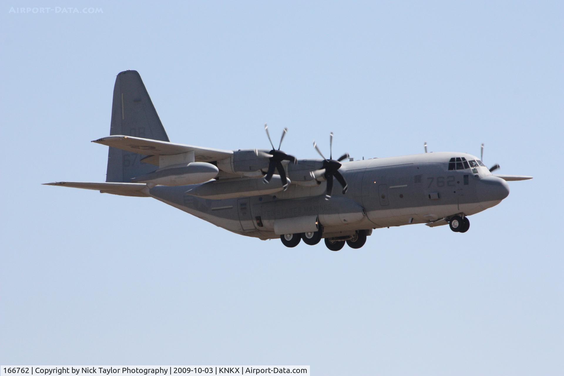 166762, Lockheed Martin KC-130J Hercules C/N 382-5562, Landing at MCAS Miramar