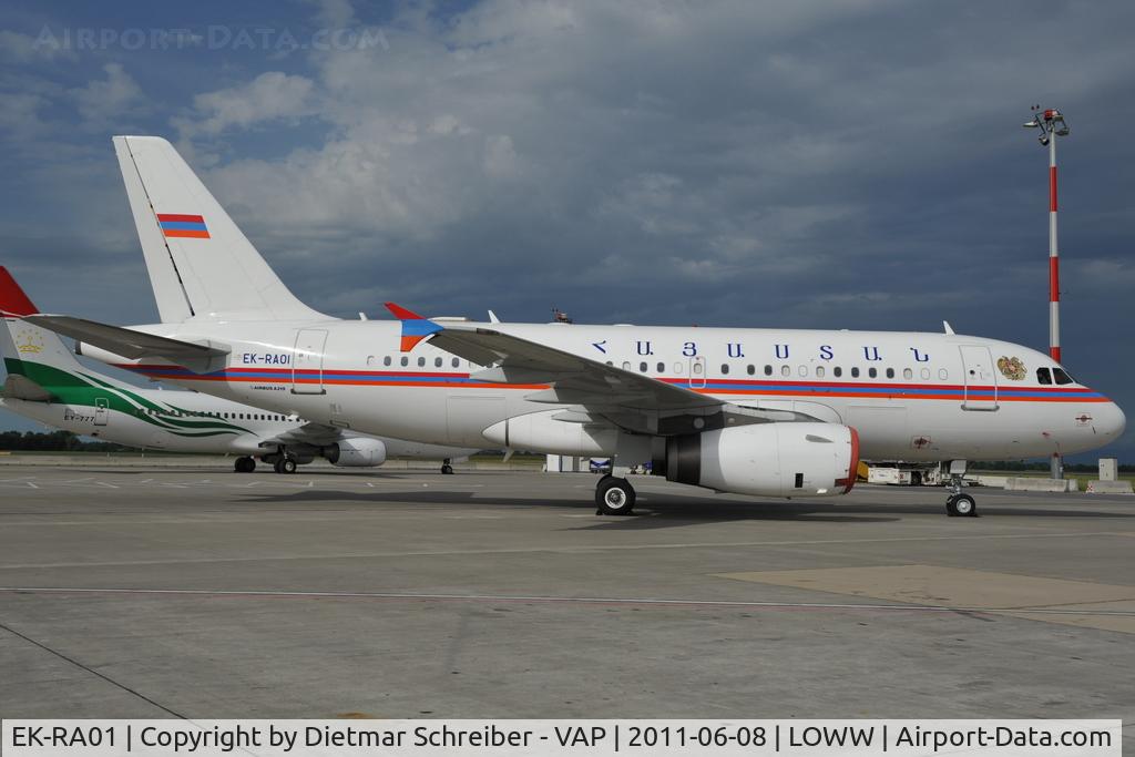 EK-RA01, 1998 Airbus A319-132 C/N 0913, Armenia Airbus 319