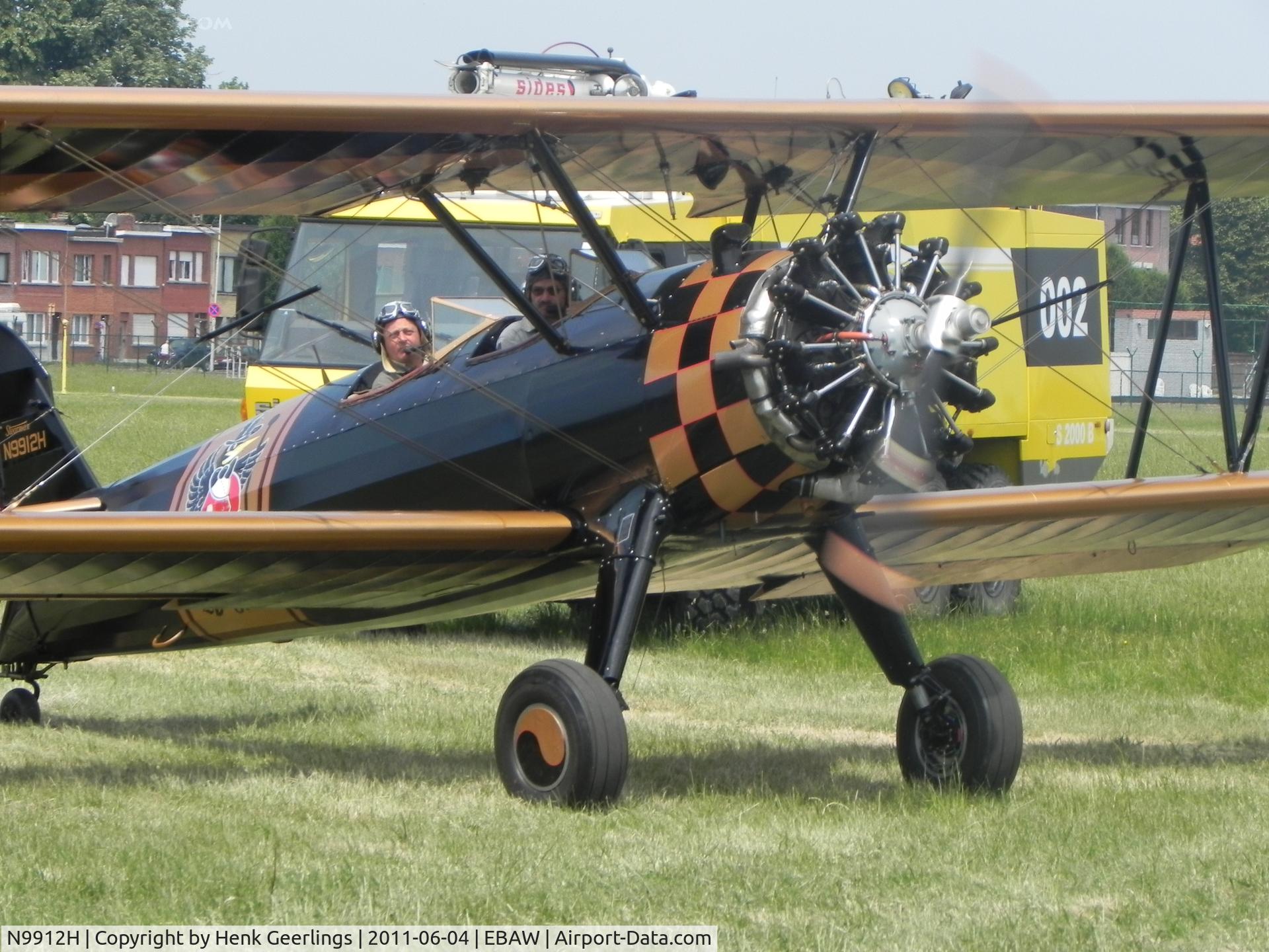 N9912H, 1943 Boeing N2S-3 Kaydet (B75N1) C/N 75-7213, Stampe Fly In , 2011