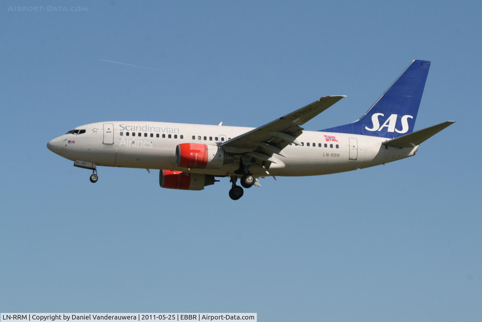 LN-RRM, 1999 Boeing 737-783 C/N 28314, Arrival of flight SK4743 to RWY 25L