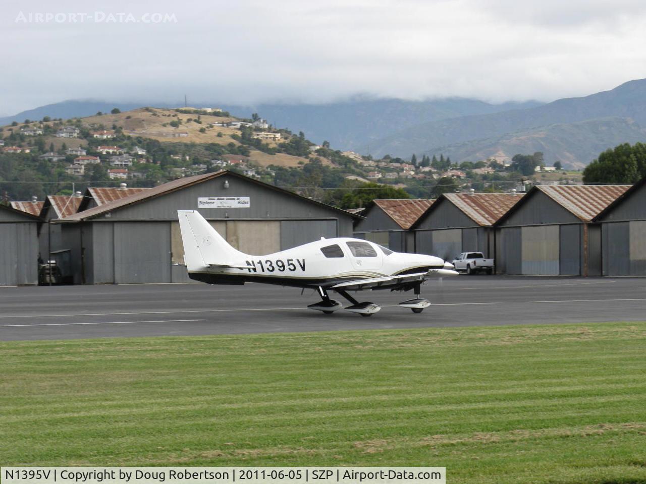 N1395V, 2006 Columbia Aircraft Mfg LC41-550FG C/N 41667, 2006 Columbia LC41-550FG COLUMBIA 400, Continental TSIO-550-C 310 Hp Turbo-supercharged and FADEC, takeoff roll Rwy 04