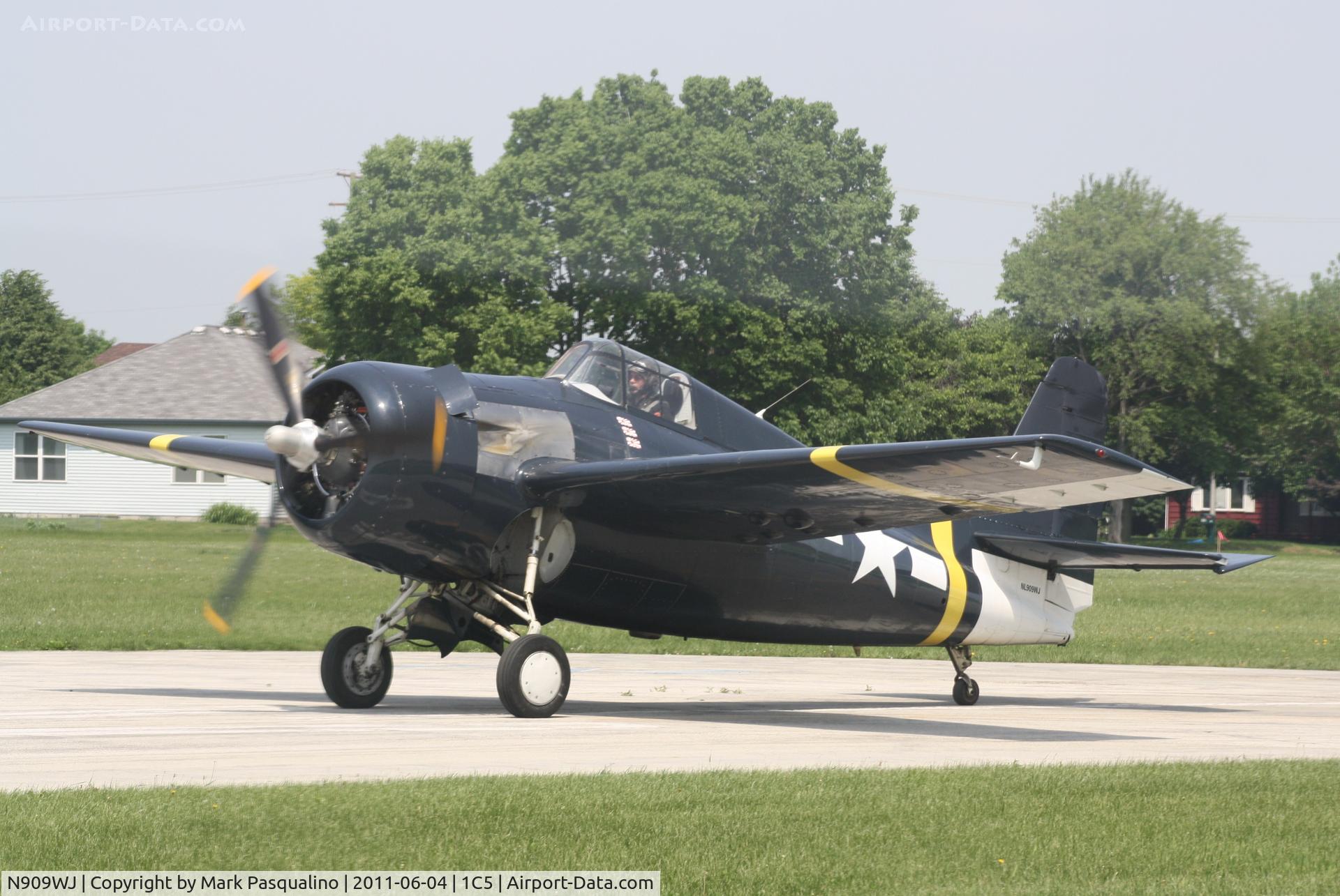 N909WJ, 1944 General Motors (Grumman) FM-2 Wildcat C/N 16203, Grumman FM-2