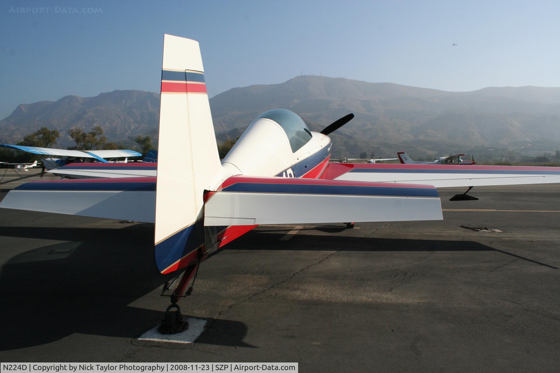 N224D, 1996 Extra EA-300/L C/N 028, Extra 300