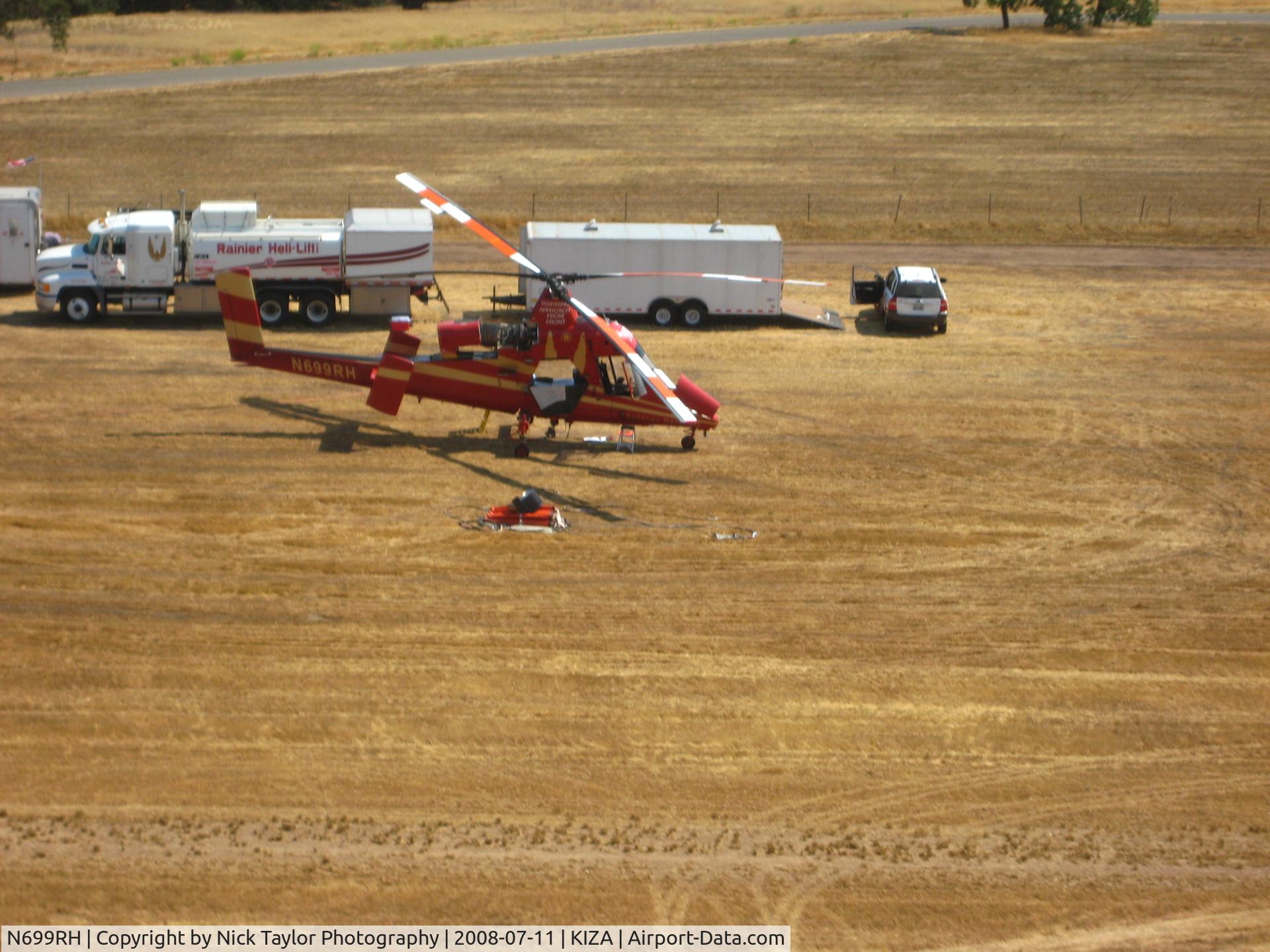 N699RH, 1994 Kaman K-1200 K-Max C/N A94-0019, Waiting for a fire at Santa Ynez