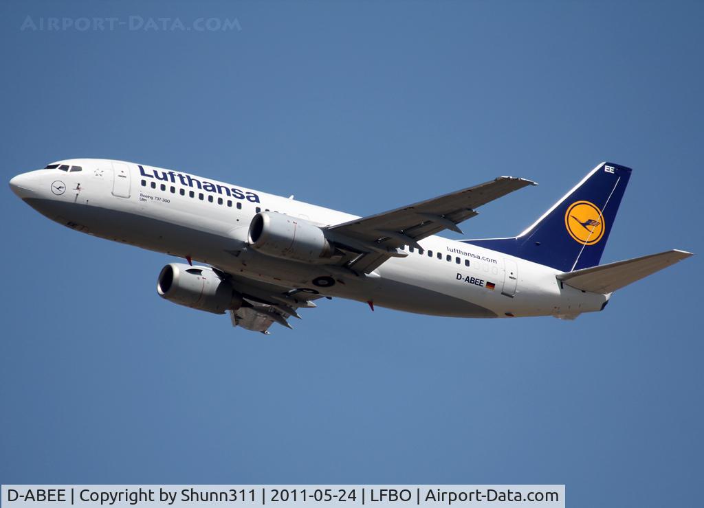 D-ABEE, 1991 Boeing 737-330 C/N 25216, Taking off rwy 32R