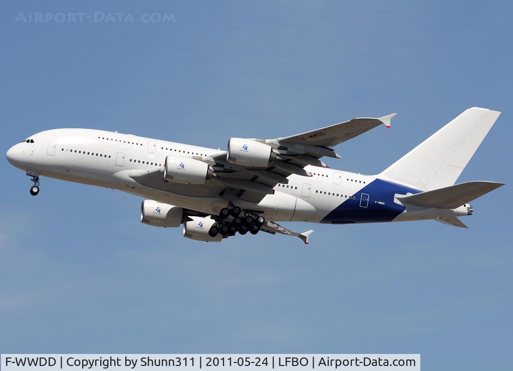 F-WWDD, 2005 Airbus A380-861 C/N 004, Now with white tail...