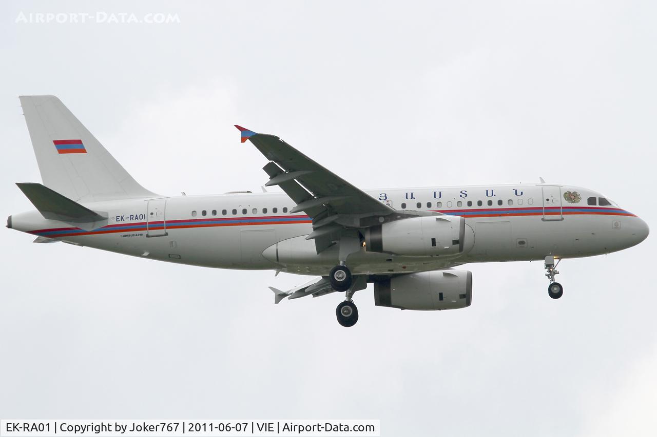 EK-RA01, 1998 Airbus A319-132 C/N 0913, Armenia - Government