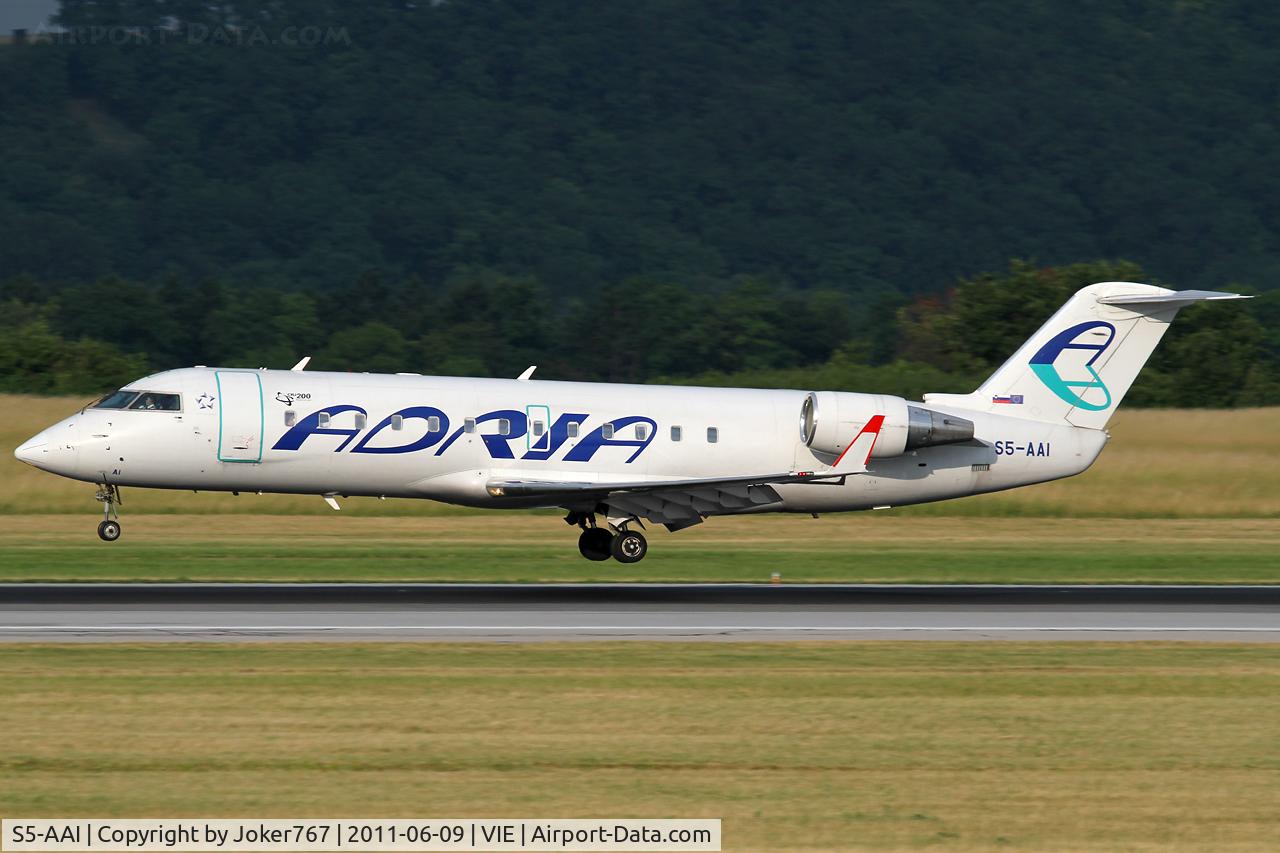 S5-AAI, 1998 Canadair CRJ-200LR (CL-600-2B19) C/N 7248, Adria Airways