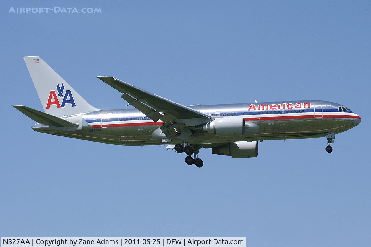 N327AA, 1986 Boeing 767-223 C/N 22327, Landing at DFW Airport.