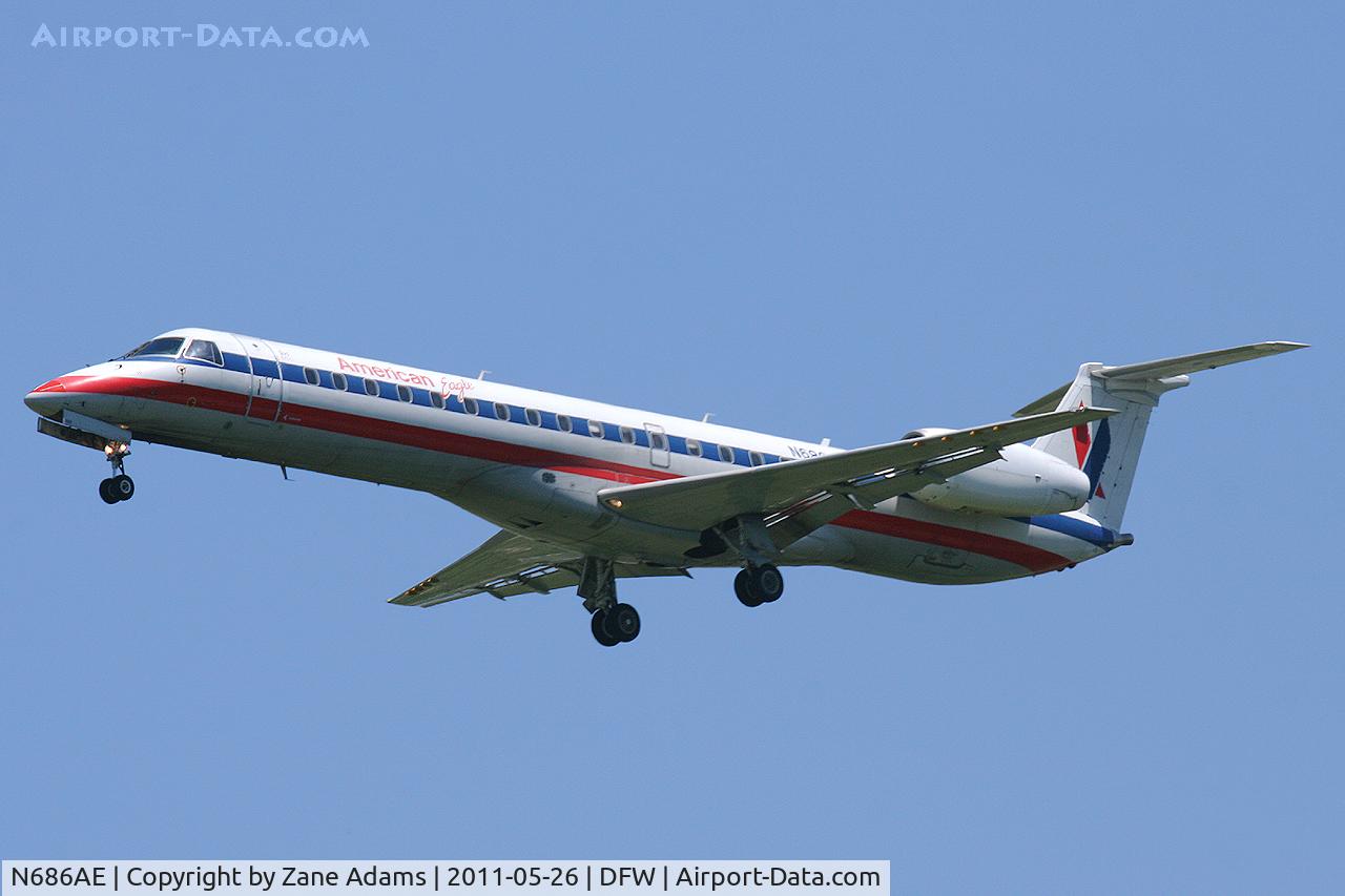 N686AE, 2004 Embraer ERJ-145LR (EMB-145LR) C/N 14500843, Landing at DFW Airport.