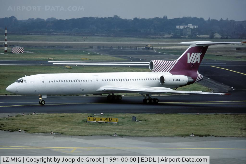 LZ-MIG, 1990 Tupolev Tu-154M C/N 90A840, VIA at DUS